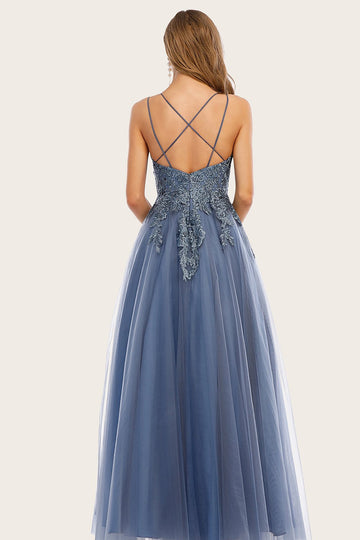 Vestido de baile azul e azul empoeirado com renda